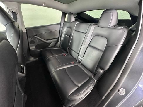 Used 2023 Tesla Model Y Long Range AWD/4WD image 34