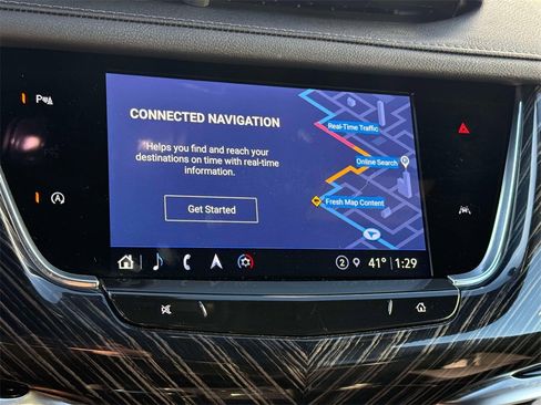 Used 2025 Cadillac XT6 Premium Luxury image 6