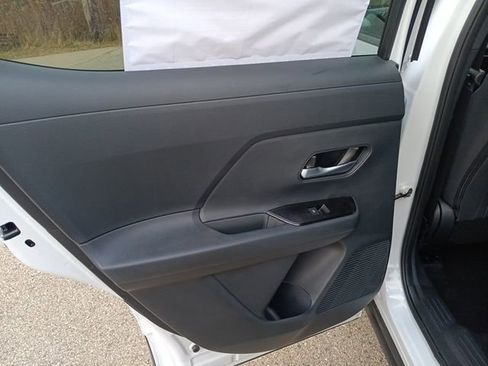 New 2026 Nissan Kicks SV w/ SV Premium Package image 26