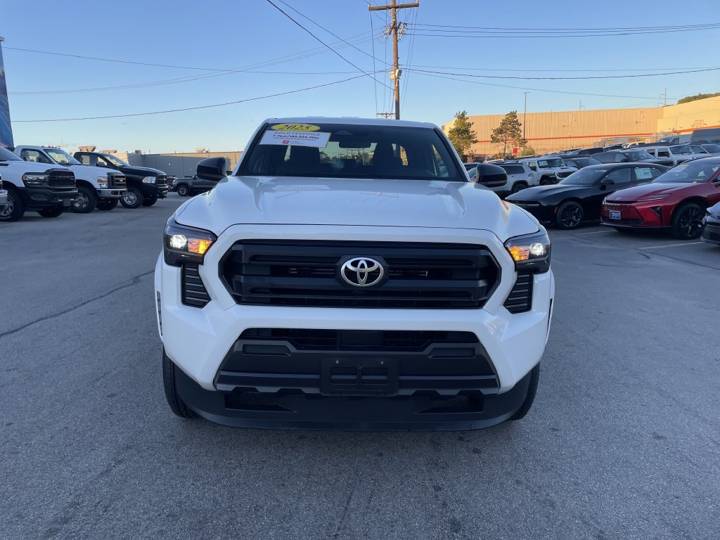 Certified 2025 Toyota Tacoma SR AWD/4WD image 5