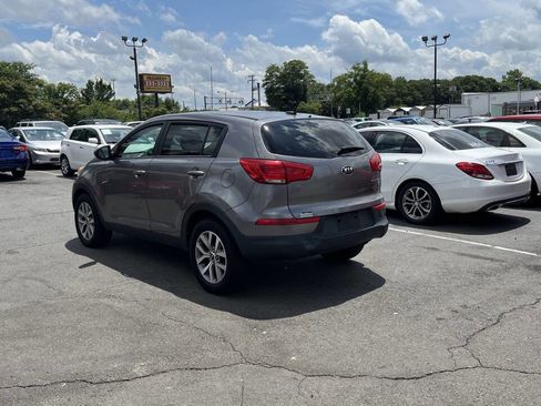 Used 2015 Kia Sportage LX image 12