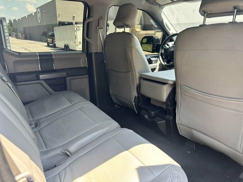 Used 2016 Ford F150 XLT AWD/4WD image 19