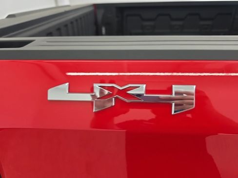 Used 2024 GMC Sierra 1500 SLE AWD/4WD image 13