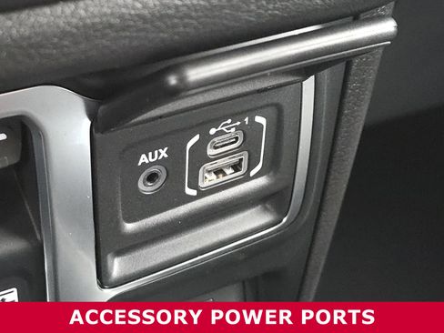 Used 2024 Jeep Wrangler Sport S image 3