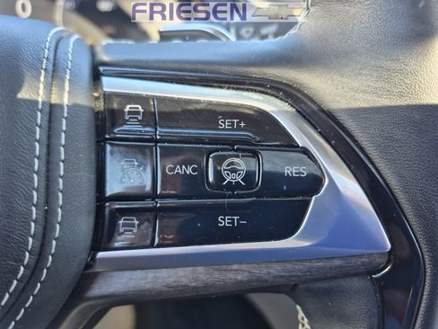 Used 2022 Jeep Grand Cherokee L Overland w/ Advanced Protech Group III image 19