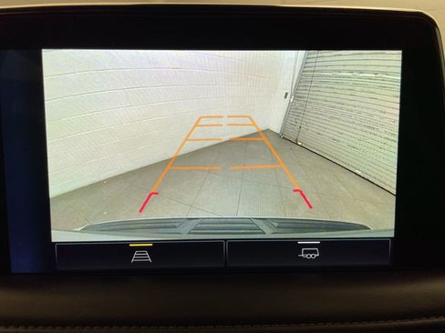 Used 2023 Chevrolet Tahoe Z71 image 14