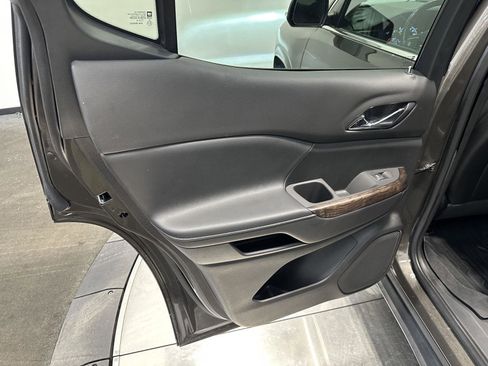 Used 2020 GMC Acadia Denali w/ Denali Ultimate Package image 28