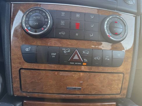 Used 2009 Mercedes-Benz GL 450 4MATIC image 26