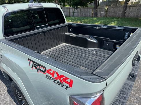 Used 2023 Toyota Tacoma TRD Sport w/ Technology Package AWD/4WD image 16