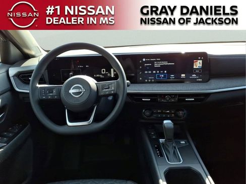 New 2026 Nissan Kicks SV w/ SV Premium Package image 9