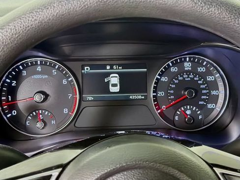 Used 2023 Kia Forte LXS FWD image 13
