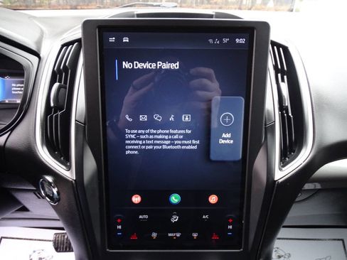 Used 2024 Ford Edge SEL image 21