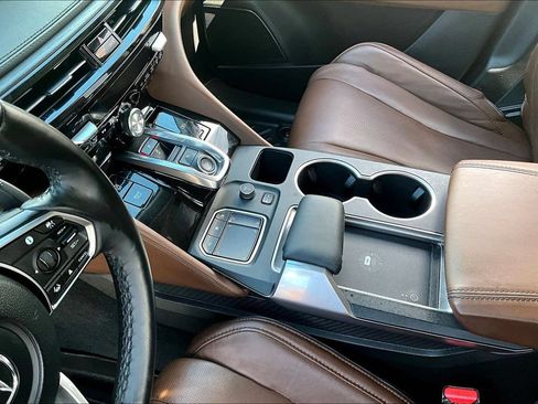 Used 2022 Acura MDX SH-AWD w/ Advance Package image 15