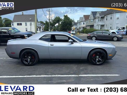 Used 2011 Dodge Challenger R/T w/ Electronics Convenience Group image 8