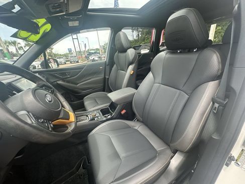 Used 2025 Subaru Forester Wilderness w/ Convenience Package AWD/4WD image 20