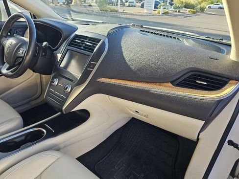 Used 2015 Lincoln MKC FWD w/ Equipment Group 101A Select image 25