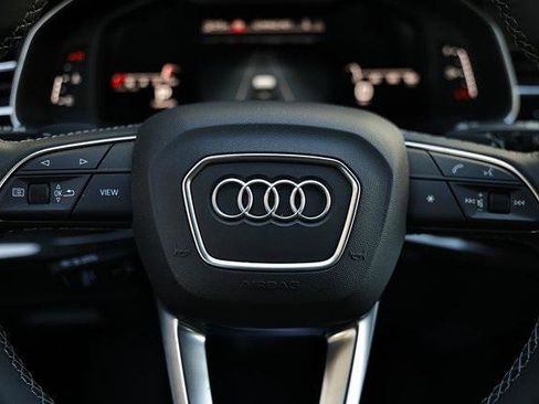 Certified 2025 Audi Q7 2.0T Premium Plus w/ Premium Plus Package image 36