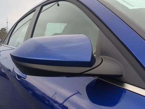 Used 2025 Hyundai Elantra SEL FWD image 11