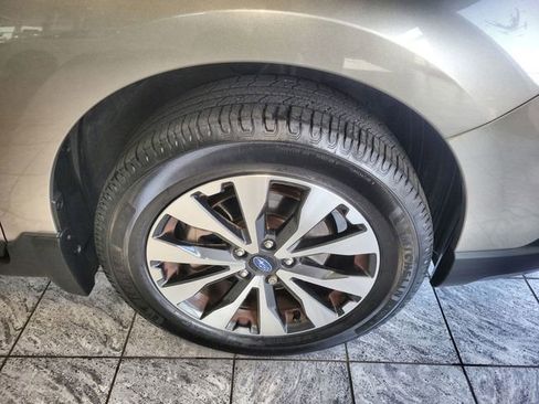 Used 2016 Subaru Outback 2.5i Limited image 10