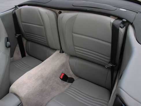 Used 2001 Porsche 911 Cabriolet image 34