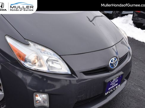 Used 2010 Toyota Prius Five image 2