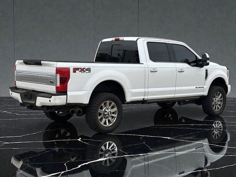 Used 2019 Ford F350 Limited image 6