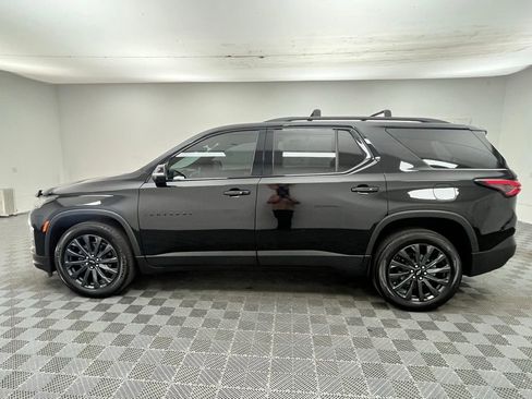 Used 2023 Chevrolet Traverse RS AWD/4WD image 14
