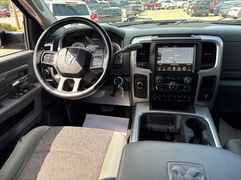 Used 2017 RAM 2500 Big Horn w/ Sport Appearance Group AWD/4WD image 9