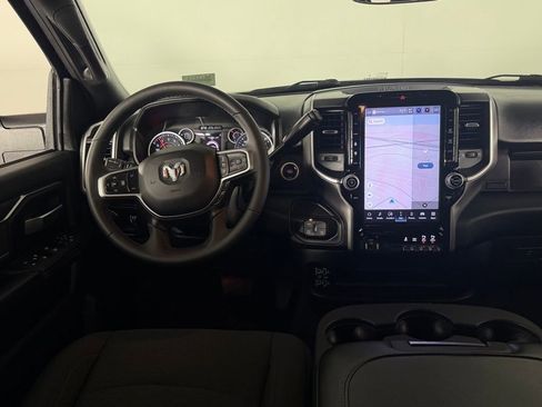 Used 2025 RAM 2500 Big Horn AWD/4WD image 15
