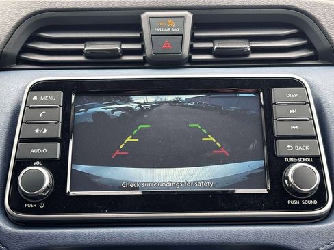 Used 2025 Nissan Versa SV w/ Trunk Package image 23