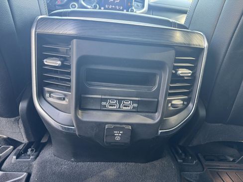 Used 2023 RAM 1500 Laramie AWD/4WD image 15