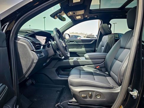 New 2026 GMC Acadia Elevation image 12