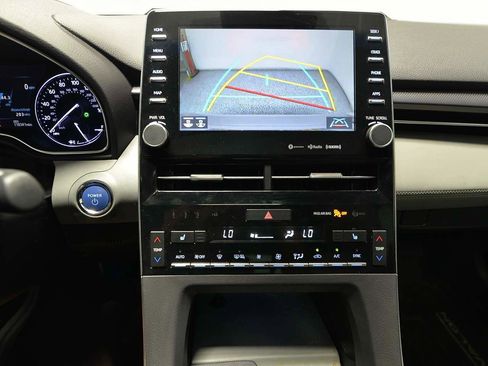 Used 2019 Toyota Avalon XSE w/ All Weather Liner Package FWD image 15