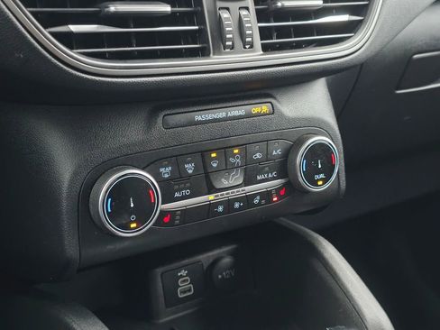 Used 2024 Ford Escape Active image 30