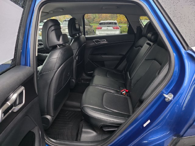 Certified 2023 Kia Sportage EX AWD/4WD image 17