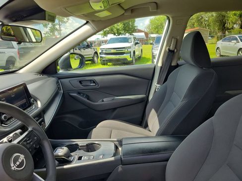 Used 2024 Nissan Rogue S FWD image 19