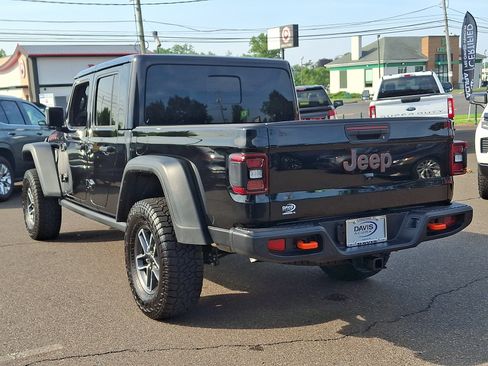 Used 2025 Jeep Gladiator Mojave w/ Safety Group AWD/4WD image 6