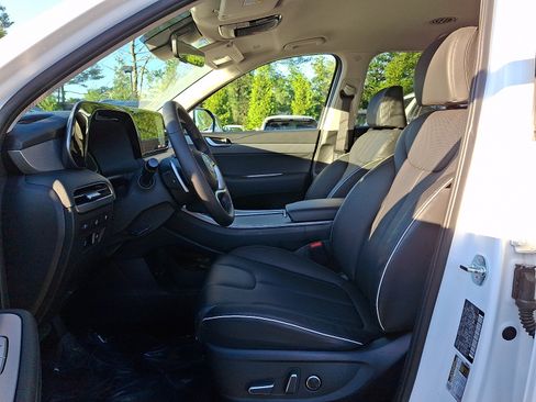 Used 2023 Hyundai Palisade SEL AWD/4WD image 14