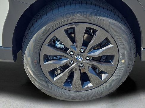 Used 2025 Subaru Outback Onyx Edition image 8