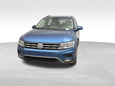 Used 2018 Volkswagen Tiguan SE AWD/4WD image 7