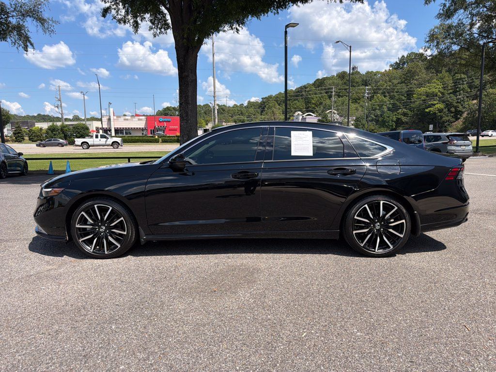 Used 2025 Honda Accord Touring image 7