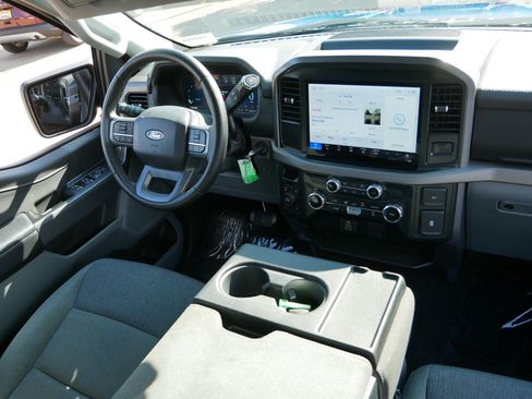 Used 2025 Ford F150 XLT w/ Equipment Group 301A Standard AWD/4WD image 9