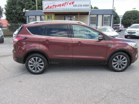 Used 2018 Ford Escape Titanium w/ Ford Safe & Smart Package AWD/4WD image 3