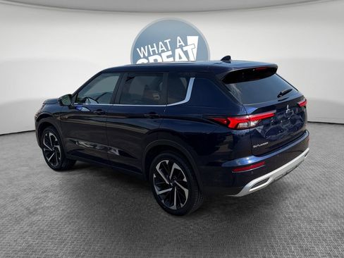 Used 2022 Mitsubishi Outlander SE AWD/4WD image 6