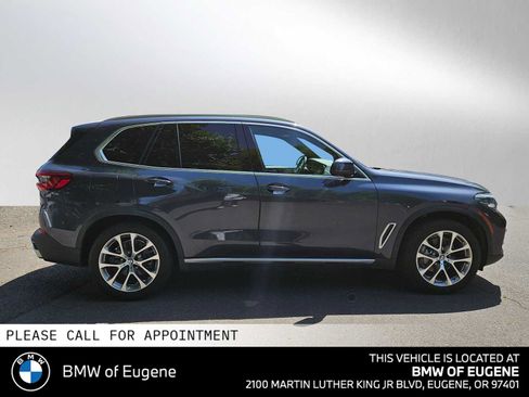 Used 2019 BMW X5 xDrive40i w/ Premium Package 2 AWD/4WD image 2