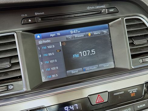 Used 2017 Hyundai Sonata Sport image 14