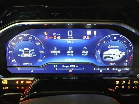 Used 2023 Chevrolet Silverado 1500 LT image 12