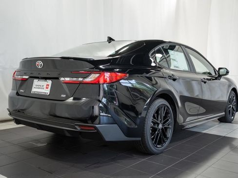 New 2026 Toyota Camry SE FWD image 4