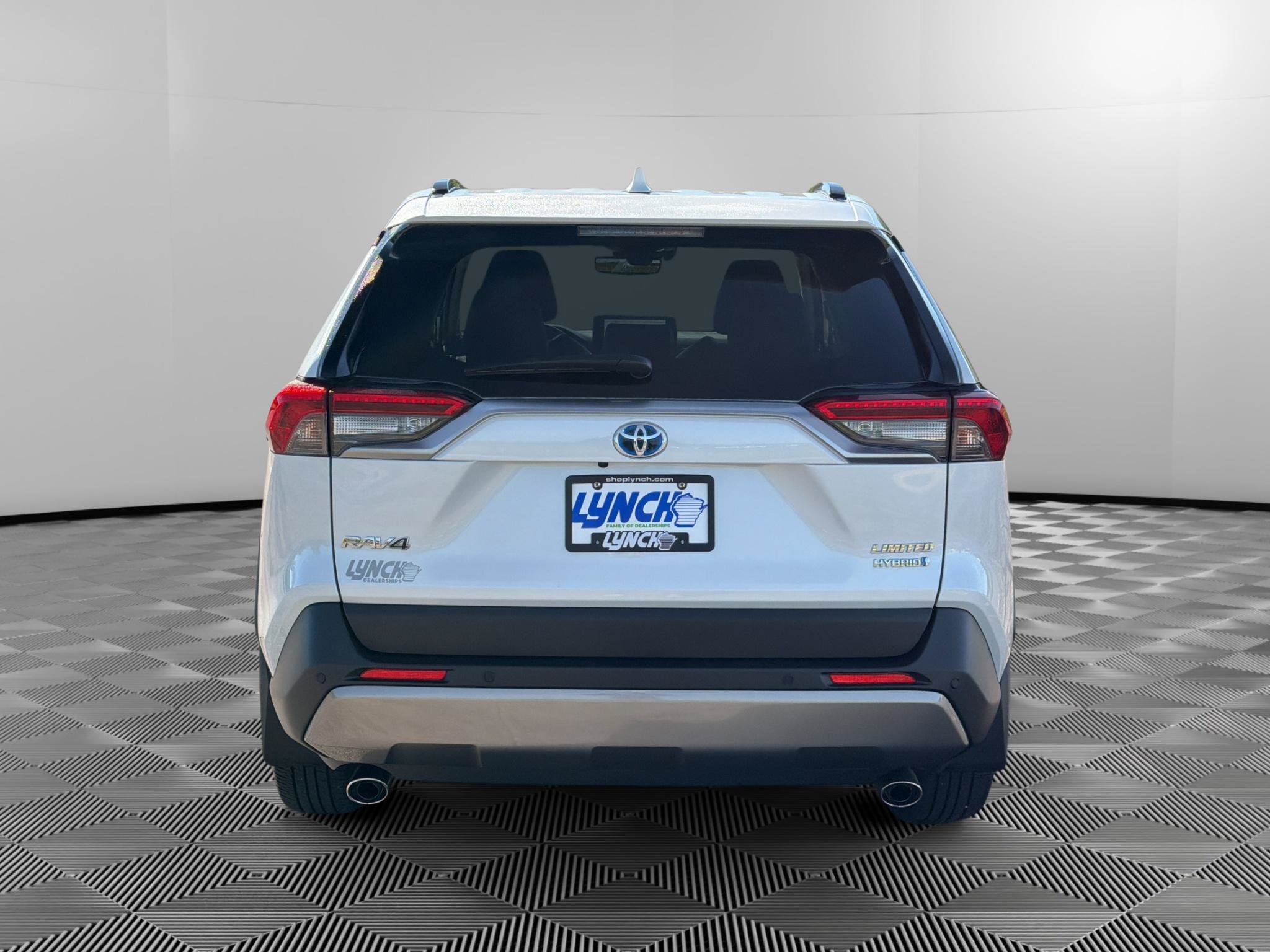 Used 2024 Toyota RAV4 Limited w/ Advanced Technology Package AWD/4WD image 3
