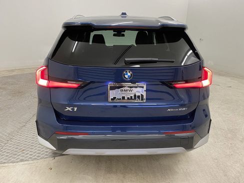 Used 2025 BMW X1 xDrive28i w/ Technology Package image 9